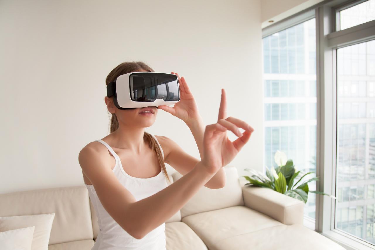 Virtual Home Tours: How VR is Transforming Real Estate in 2019