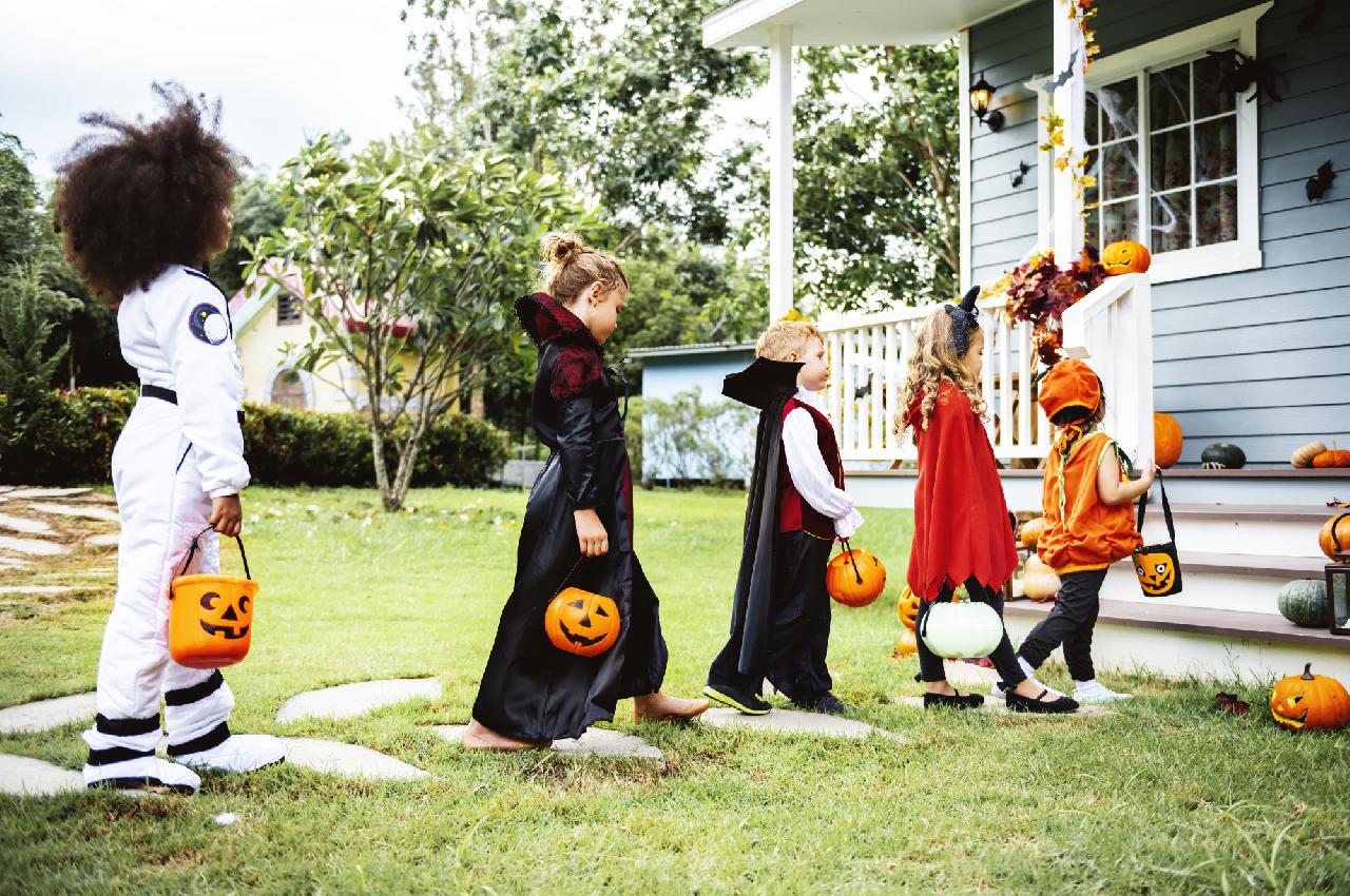 10 Home Improvement Tips to Prepare for Trick or Treaters
