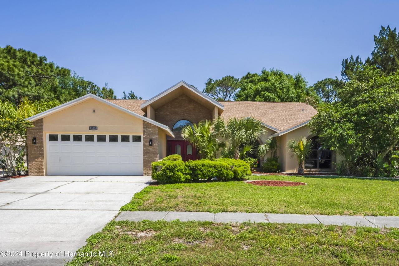 Maps and Schools 4287 Surfside Circle, Spring Hill, FL 34606: Homes for Sale - Hommati  b2e00b1b03886d6e2661b8bd9df4b392