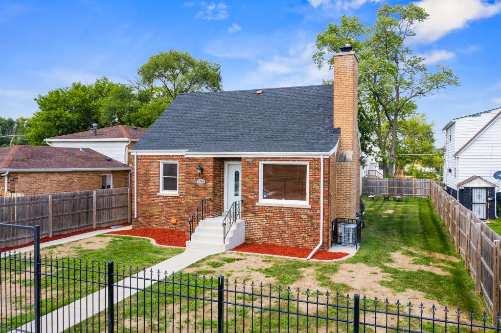  Maps and Schools 1740 W Edmaire St, Chicago, IL 60643: Homes for Sale - Hommati  8d88a7a6b1a20dedc91fc04bd94a02b2