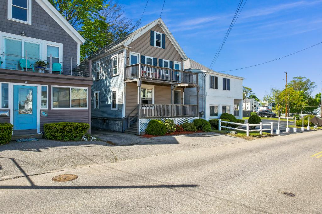  3D Virtual Tour 96 W Grand Ave, Old Orchard Beach, ME 04064: Homes for Sale - Hommati  5102ef7a80bc4a8e26d2abcad6bbf6b6