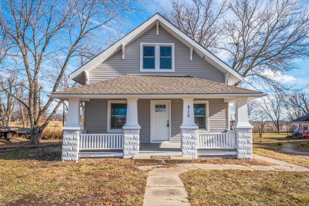  Guided Tour 213 S Elm St, Emma, MO 64020: Homes for Sale - Hommati  6950cba079805f13a0c8cee234f644fb
