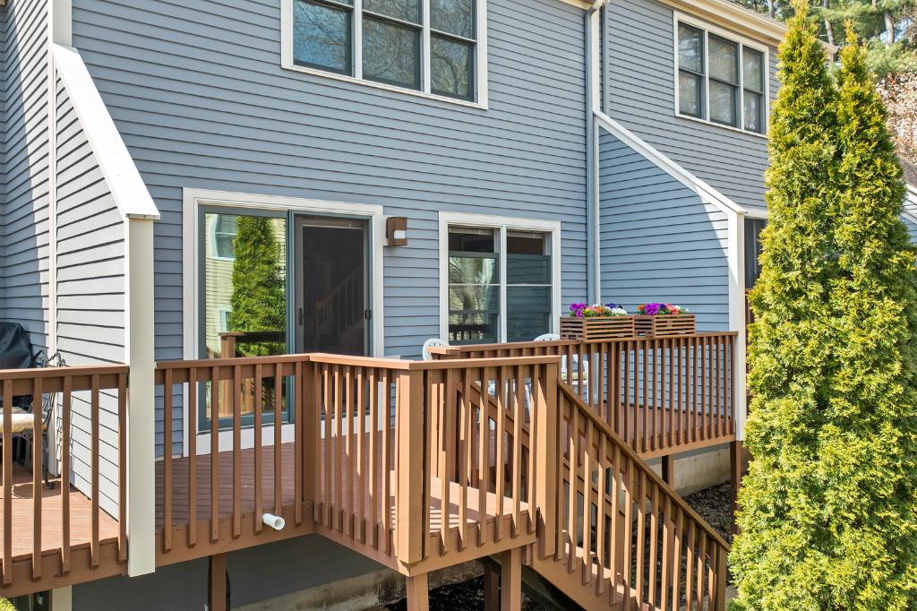 Guided Tour 127 Spinnaker Way, Portsmouth, NH 03801: Homes for Sale - Hommati  b198774af5f2aa7a38454ddd5819bb23