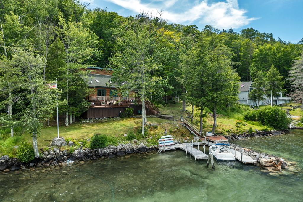  Guided Tour 838 Rattlesnake Island, Alton, NH 03810: Homes for Sale - Hommati  5a5bf95422fa74b2026dfb6f15133ca6