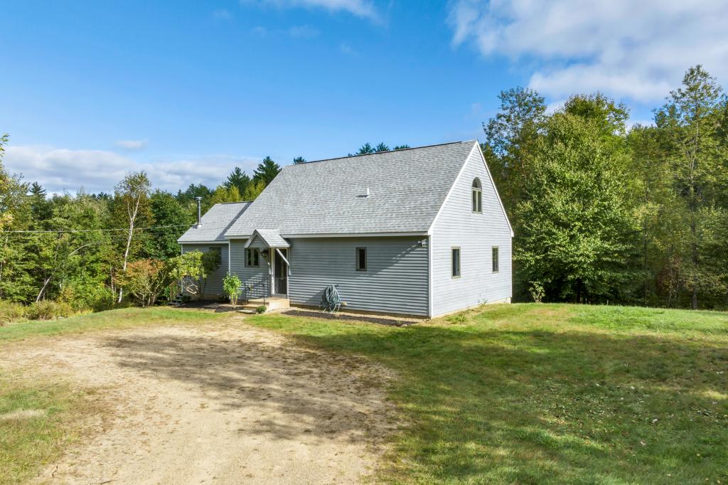  Guided Tour 31 Karacull Ln, Pittsfield, NH 03263: Homes for Sale - Hommati  c183a11d8c5b2007ee162608bc78d110