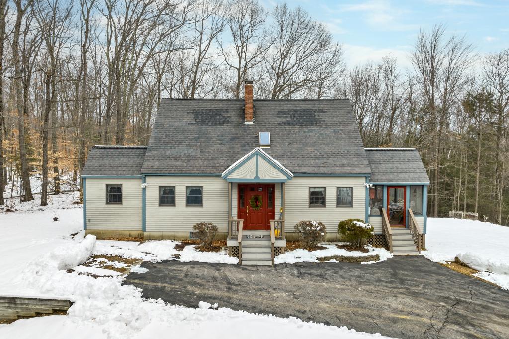  Maps and Schools 72 Hutchinson Rd, Chichester, NH 03258: Homes for Sale - Hommati  9c7f63b27858e9f71e1c8acf9d07d0ac