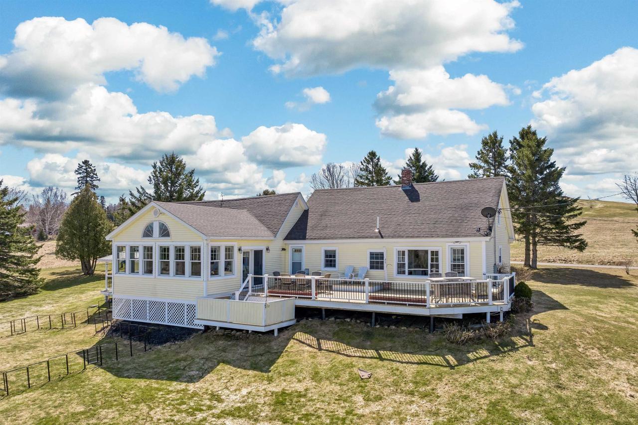  Brochure 65 Perry Road, Columbia, NH 03576: Homes for Sale - Hommati  887769a30d08eb7e83001b781c0126c5