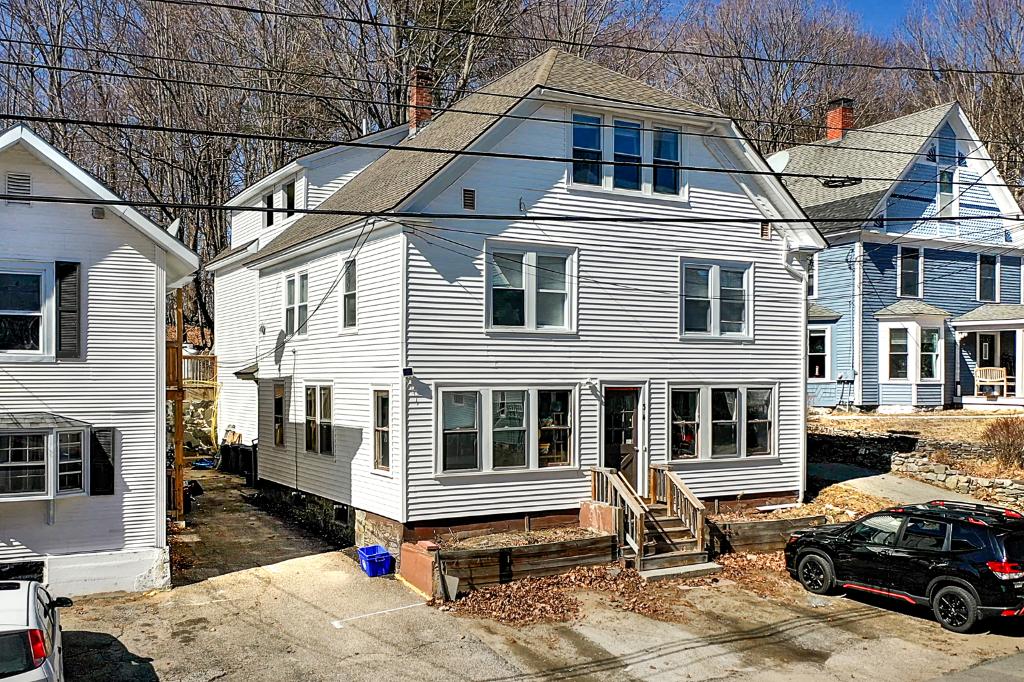  Floor Plan 34 Spring St, Newmarket, NH 03857: Homes for Sale - Hommati  8fa8cd046c6654f85fda3022ce828838