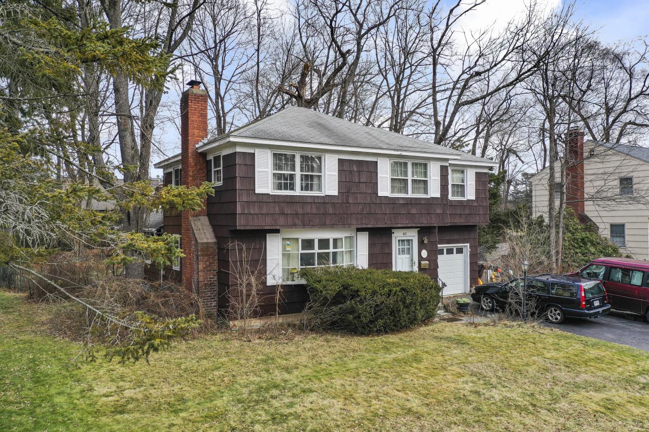  Maps and Schools 42 Pineview Ave, Delmar, NY 12054: Homes for Sale - Hommati  108196840f3f1384190f6a0862b26c26